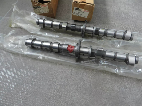 Yamaha Nockenwelle XJ650 4K0 37KW 50PS Ein und Auslass Camshaft Original Neu 11R-12171-00 Original Ersatzteil – MG-Teileshop